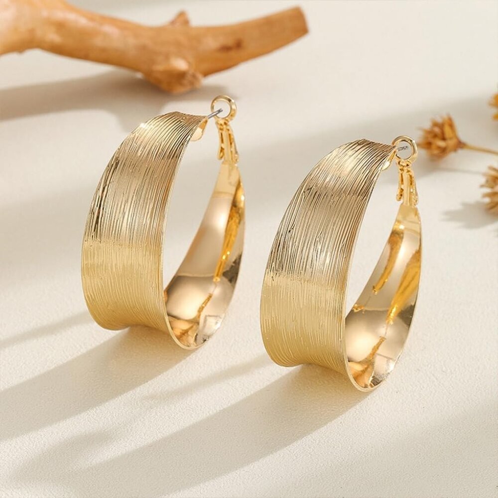 Chunky Gold Wide Band Hoop Earrings for Women, Thick Big Circle Round Statement - Picture 6 of 9